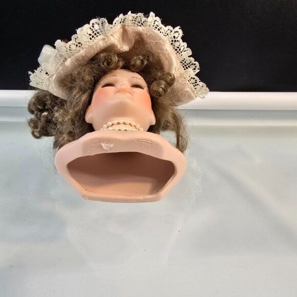 5 Piece Lot of Porcelain Doll Parts Head Arms Legs As Is - Picture 3 of 7